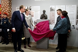 В Петербурге появился первый памятник Ю.В. Кнорозову