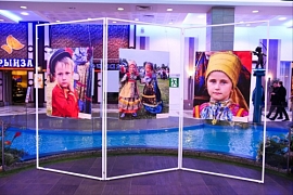  В «Гранд Каньоне» открылась выставка «Детство многонародной России»