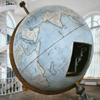 Комплексная двухчасовая обзорная экскурсия с посещением экспозиций «Большой Готторпский Глобус» и «Первая Российская астрономическая обсерватория»